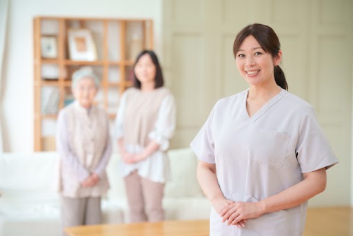 あおぞら吹田の常勤(夜勤あり) 介護職(ケアスタッフ) 有料老人ホームの求人情報イメージ1